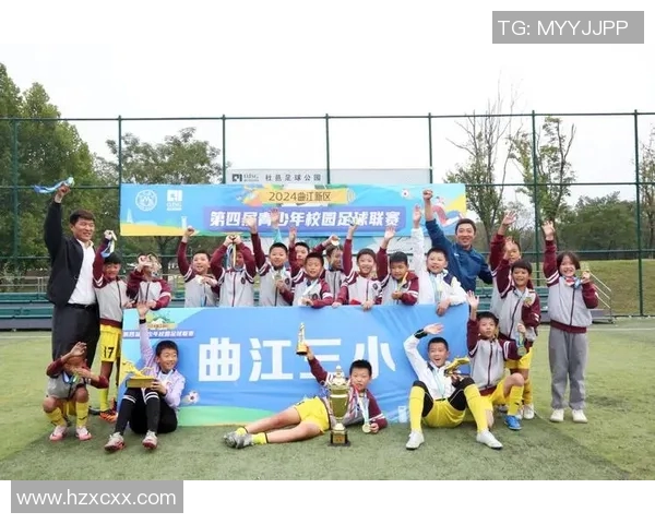 李静专访：从绿茵场到人生舞台的足球旅程回顾与感悟